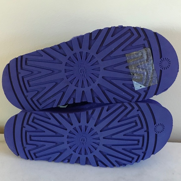 UGG PURPLE PLATFORM DISCO SLIDES - Picture 11 of 11